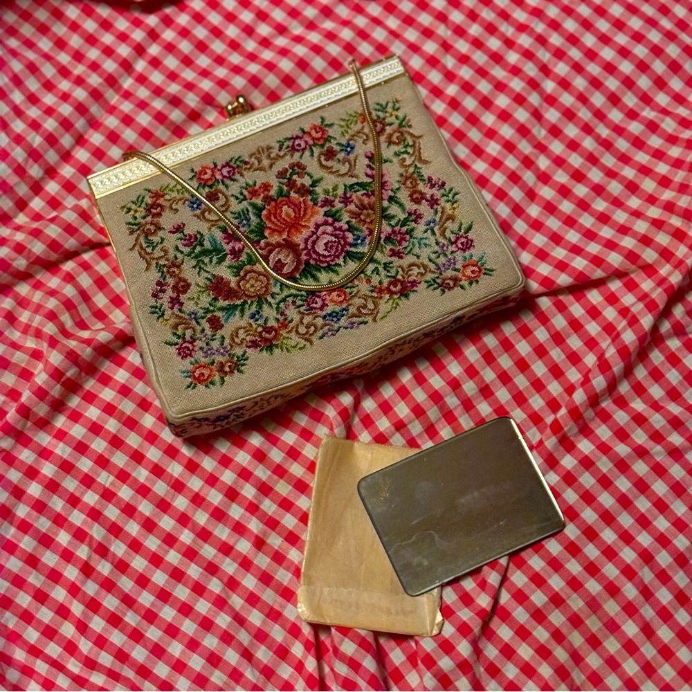Original VTG 1950s Tapestry Handbag with ORIG Hand Mirror